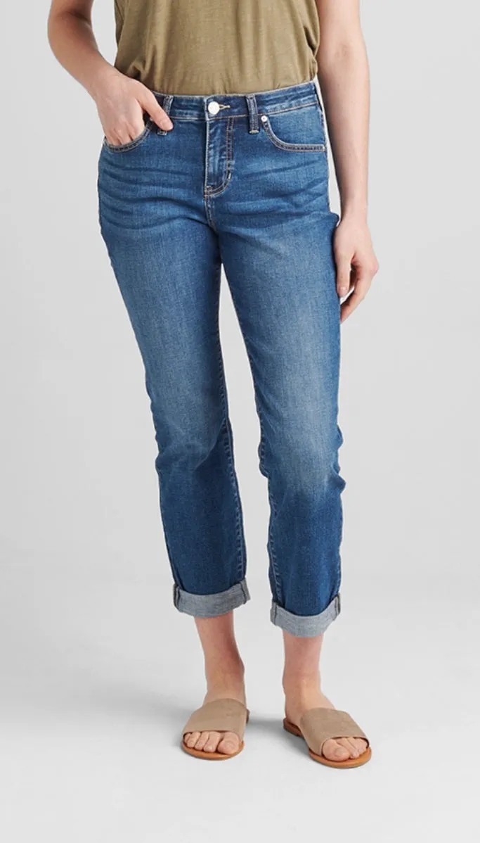 Carter Mid Rise Girlfriend Jean by Jag